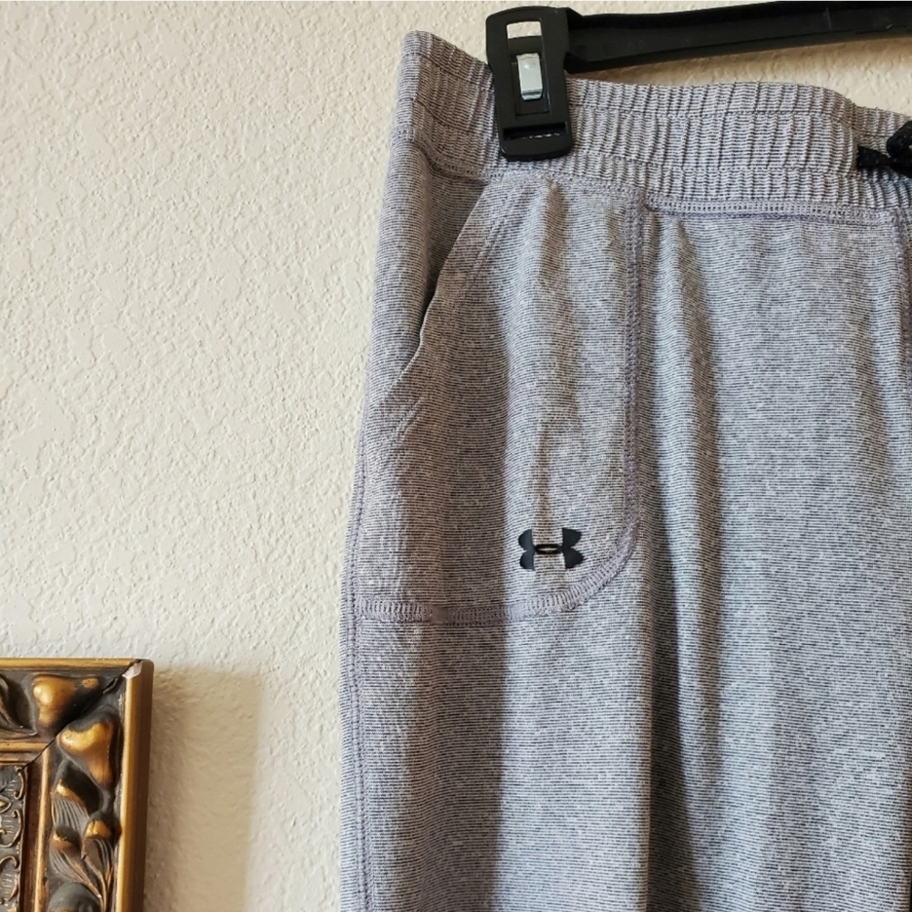 Under Armour Joggers 🌻 - Picture 3 of 4